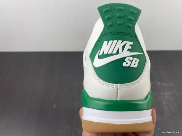 Chep Onekick 4 SB Pine Jordan Nike Air DR5415-103 x Green 0423